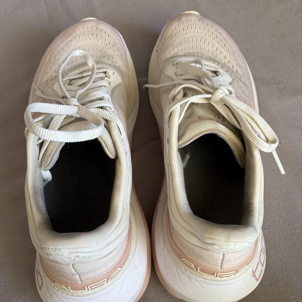 Size 8.5 - Topo Aura Cream/Rose Womens Athletic Shoes‎ - Picture 6 of 10